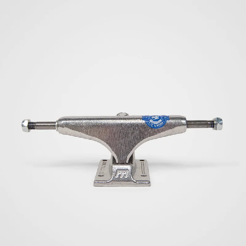 Royal Trucks - (Single) 5.0 Standard Skateboard Truck - Raw